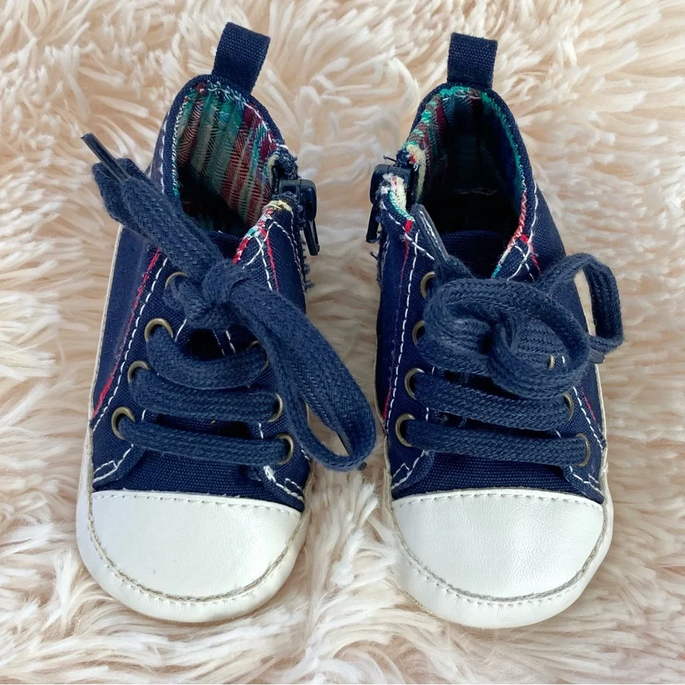Old Navy Hightop Pre-Walker Crib Shoes